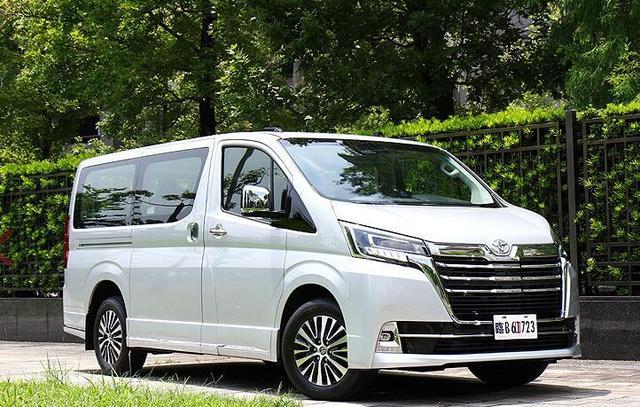 对于这台刚刚亮相的全新丰田汽车9座mpv,你觉得怎么样呢?