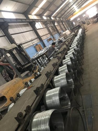 镀锌铁丝厂家直销图片_高清图-晋州市晶腾拔丝厂-搜了网