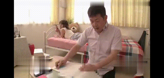 每日d报       想起前几期d报下一个老哥的评论