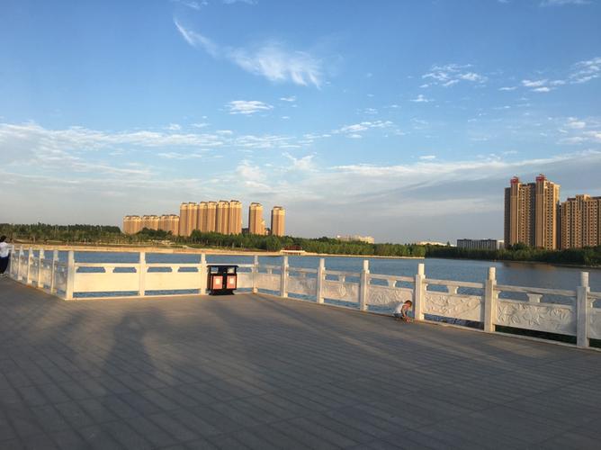 美丽新乡平原湖