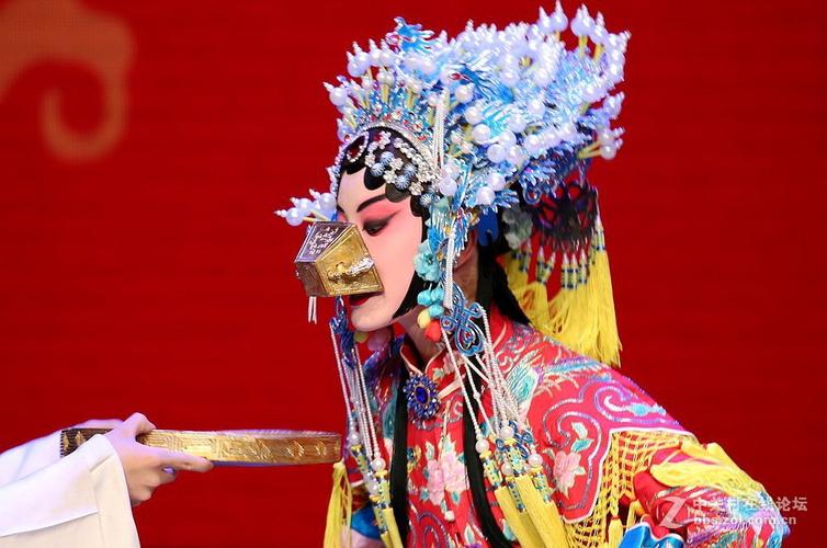 京剧贵妃醉酒---国家京剧院优秀青年京剧演员郑菲扮演