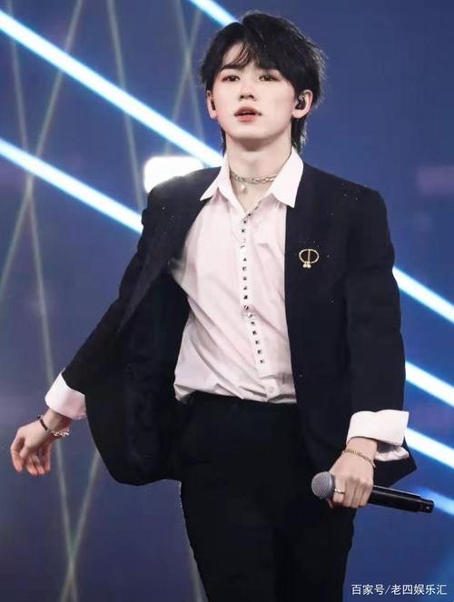 帅帅气气宋亚轩