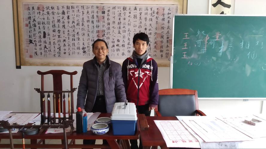 黄晓平老师为书法社学子带来精彩课堂