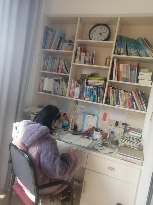 贞白中学高一20班吴祈伦