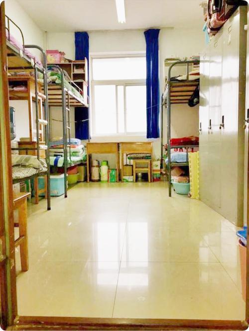 燕山大学里仁学院宿舍条件怎么样,有空调吗(含宿舍图片)
