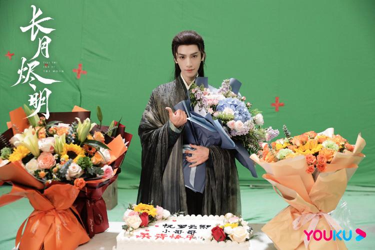 长月烬明什么时候播长月烬明电视剧杀青