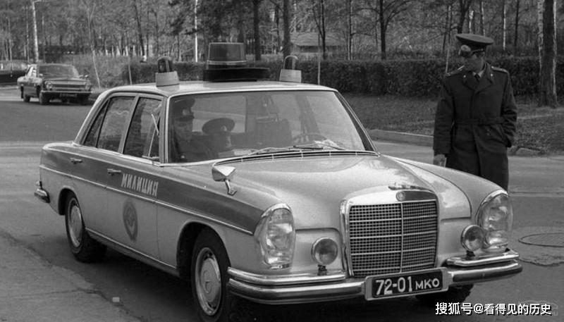 老照片 70年代苏联的奔驰警车 苏联挺有钱的