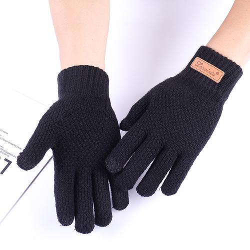 适合年龄:初中学生以上成人男士都可以戴的所有手套标价是一双的价格