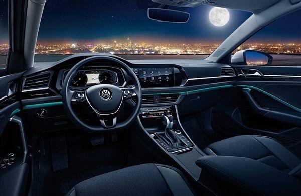 大众新款速腾曝光内饰彻底变了悬浮中控屏上车