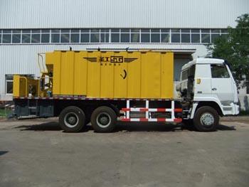 圣工稀浆封层车