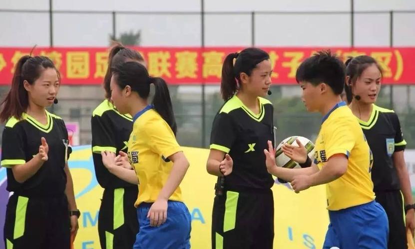 冠 军:重庆二十九中 亚 军:重庆鲁能巴蜀学校 季 军:四川自贡市江姐