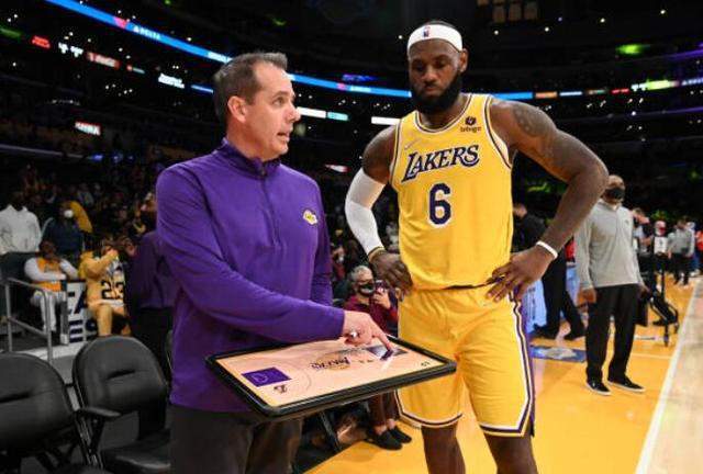 湖人沃格尔安排威少向"无球"转型?