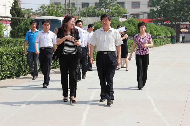 国家教育部督导团来阳谷县督导中小学生每天一小时校园体育活动开展