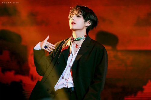 v 815168 金泰亨 - 堆糖,美图壁纸兴趣社区