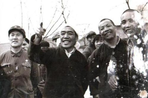 陈永贵当兵儿子陈明善,父亲要求下成普通工人:就因为这是我儿子