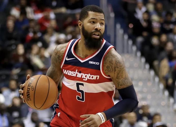 shams:鹈鹕将裁掉前锋马基夫-莫里斯