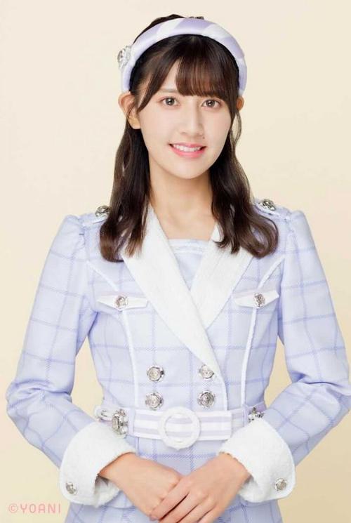 22岁的佐竹音乃就是=love组合中的一员.