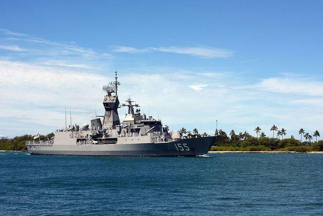 图文巴号导弹护卫舰(ffh156)