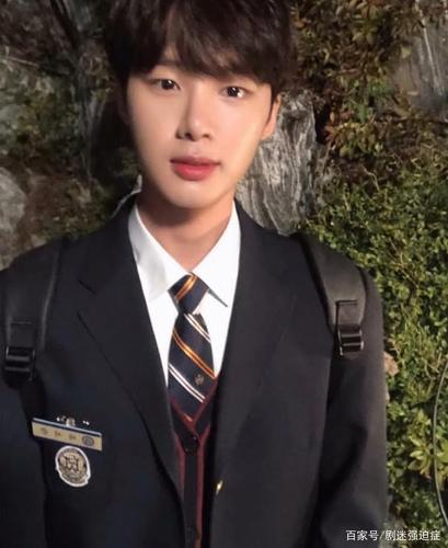 梨泰院class:金东希要当男主啦!与郑多彬主演《人间课堂》