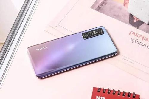 vivo y73s评测:千元机中的佼佼者!