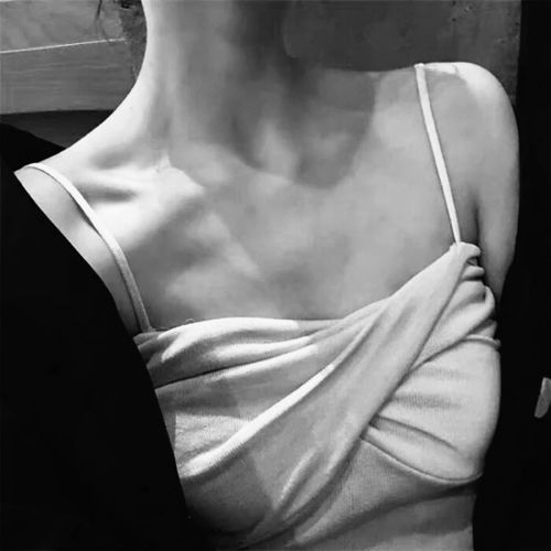 黑白 头像 女头 部位 锁骨 自调颜色侵删