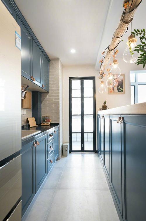 70平米的小两居入住入户玄关吸引了全屋装饰温馨舒适又好看