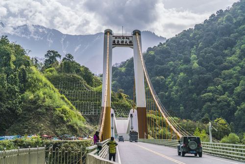 西藏波密县通麦特大桥