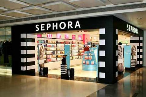 sephora在全球21个国家拥有1665家店铺.