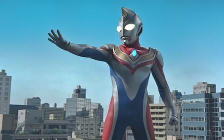 戴拿奥特曼在哪一集暴露的身份?