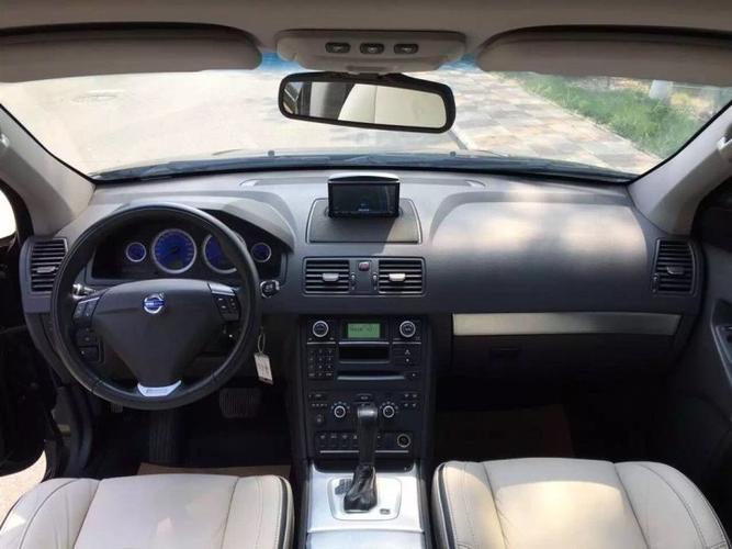 沃尔沃xc90 2012款 2.5t 北欧个性运动版