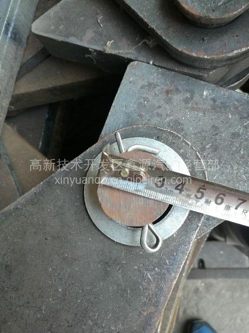 本公司主营各种自卸车配件,联系电话0719-8312770