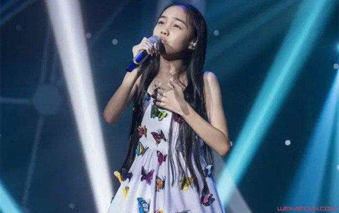 汤晶锦长大后声音变了16岁近照曝光因学业而鲜少露面了