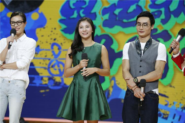 组图:秦凯再次求婚何姿 吴敏霞谈男友:他比我红_高清