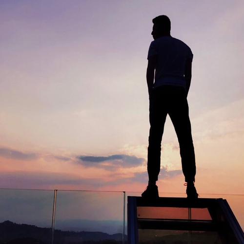 黄昏人像摄影意境图片