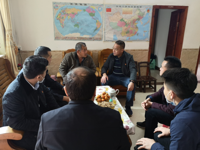 南雄市:张英宏同志走访慰问在湖北地区服役的南雄籍
