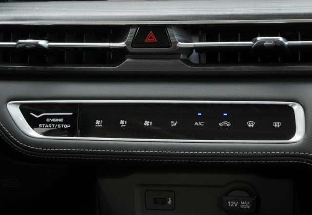 实拍长安cs75plus外表潮酷的贴心暖男