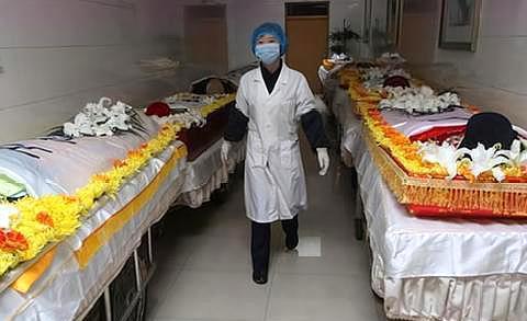 原创她跟了我17年陕西殡仪馆女尸被盗嫌疑人回应动机时红了眼