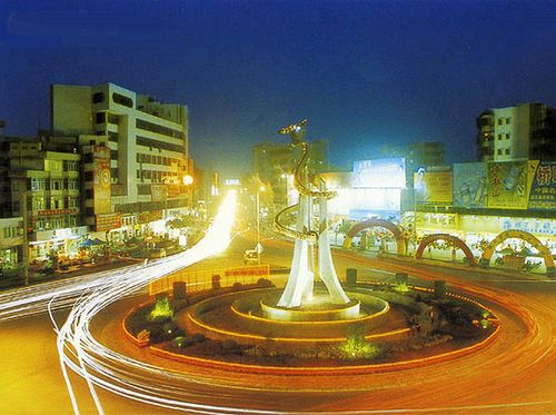 自古美女爱英雄