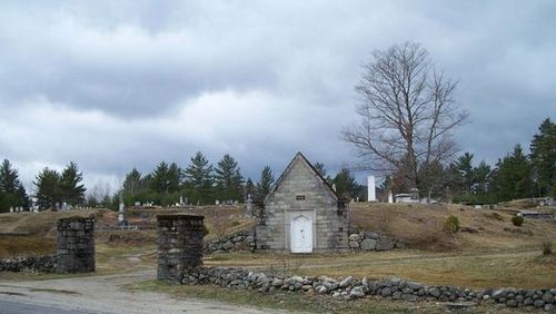 挑战神经极限 探秘美国10大阴森恐怖墓地(全文)