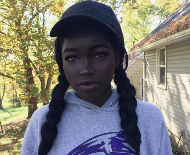 非洲最美黑人女孩因长得太漂亮家人从不敢让她晚上出门