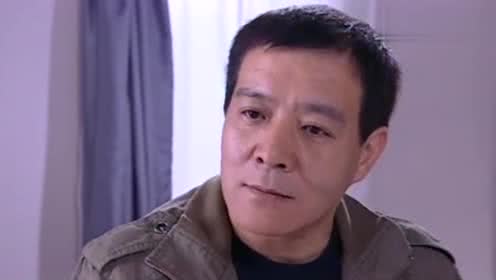 重案六组:陶非问美女和男子的关系,美女却什么都不愿意说