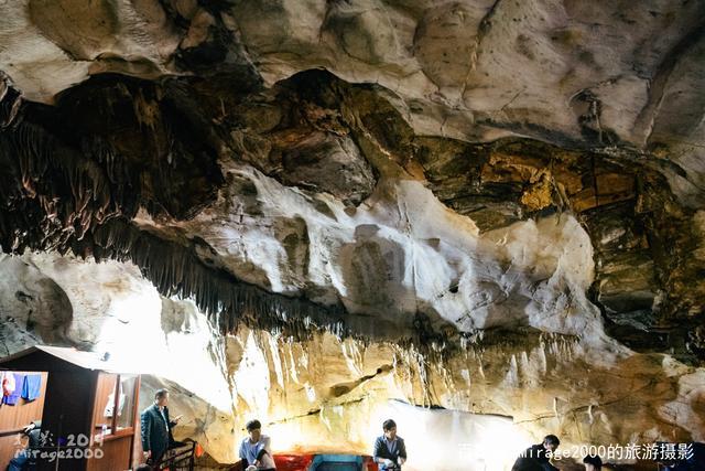 终于进到双龙洞里面了,两条龙你找到了吗