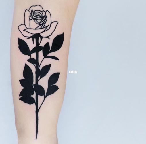 小臂玫瑰花纹身图案分享_玫瑰花_纹身_玫瑰花纹身_美妆_彩妆