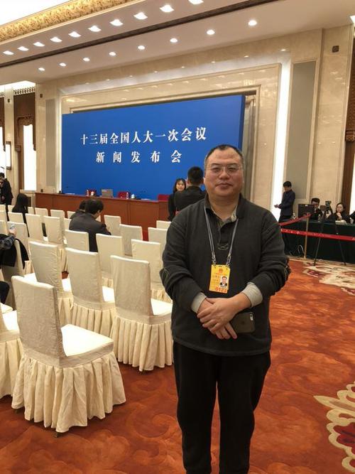 白中华|中国之声观察员