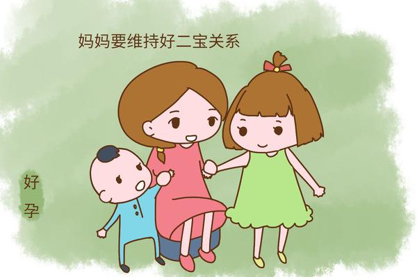 二胎妈妈的心酸经历告诉你,大女儿就是这样被亏待