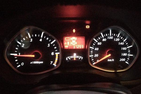 一汽-夏利n7 2013款 1.3l 手动尊贵型