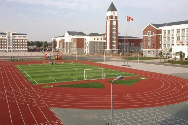 武汉二中广雅中学成立于2001年秋作为武汉市四大名初之一这三巨头对外