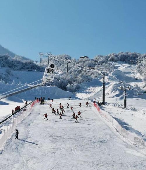 成都周末游,太子岭滑雪场开业免门票,原价268全天滑雪