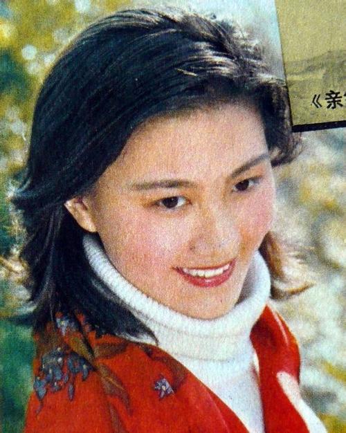 刘冬:1959年9月生于北京,1978年考入北京电影学院表演系.