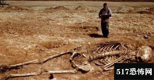 世界第一巨人竟高5米,大腿骨长度1.2米以上(专家已辟谣)